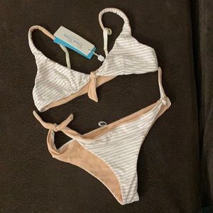 Beach bunny Reversible swimsuit
